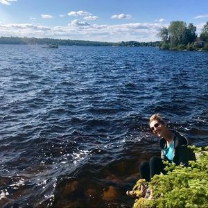 Meet your Posher, Shelbi